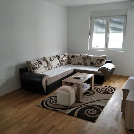 Apartman Pejovic شقة